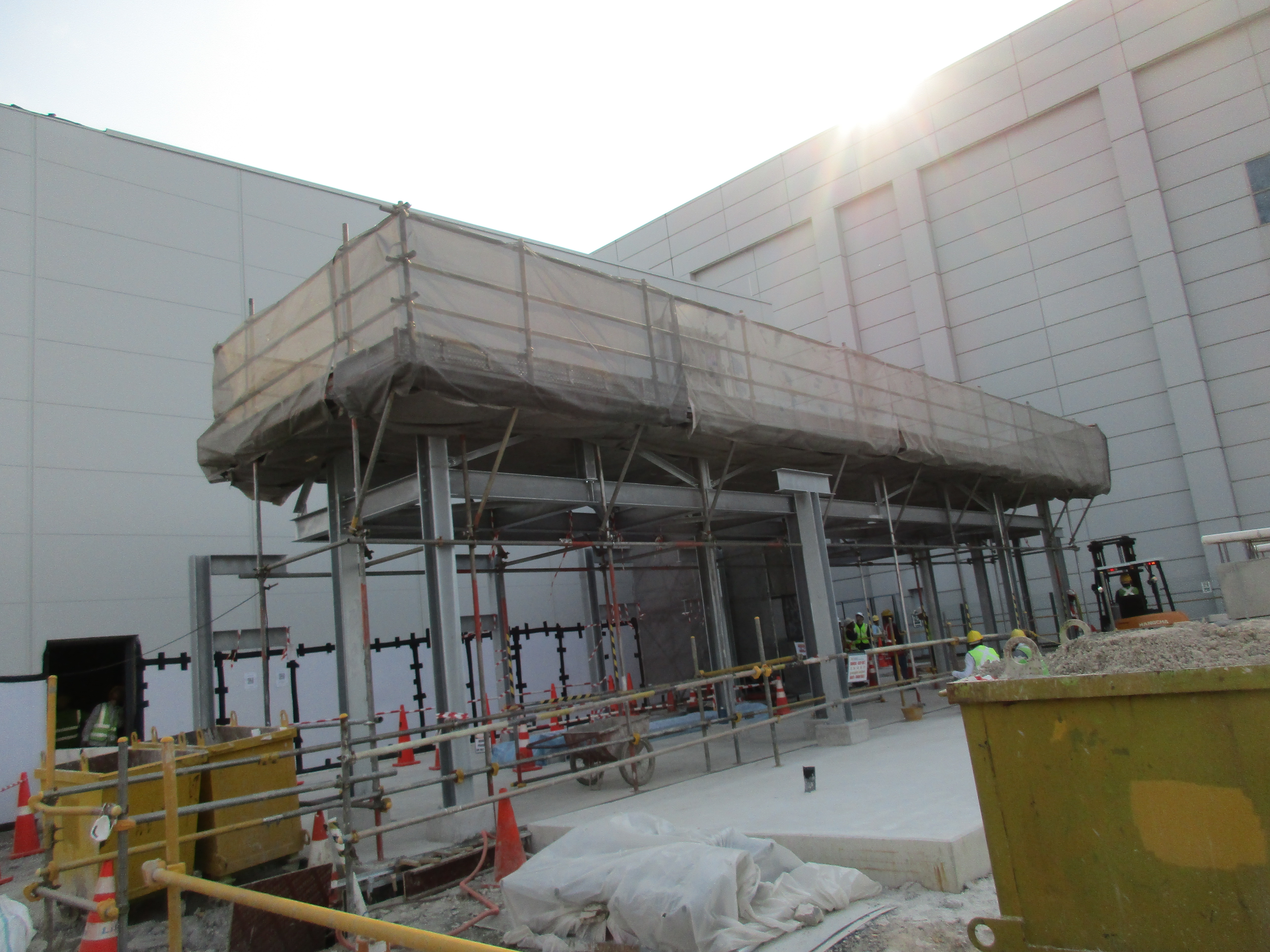 Cantilever Scaffolds