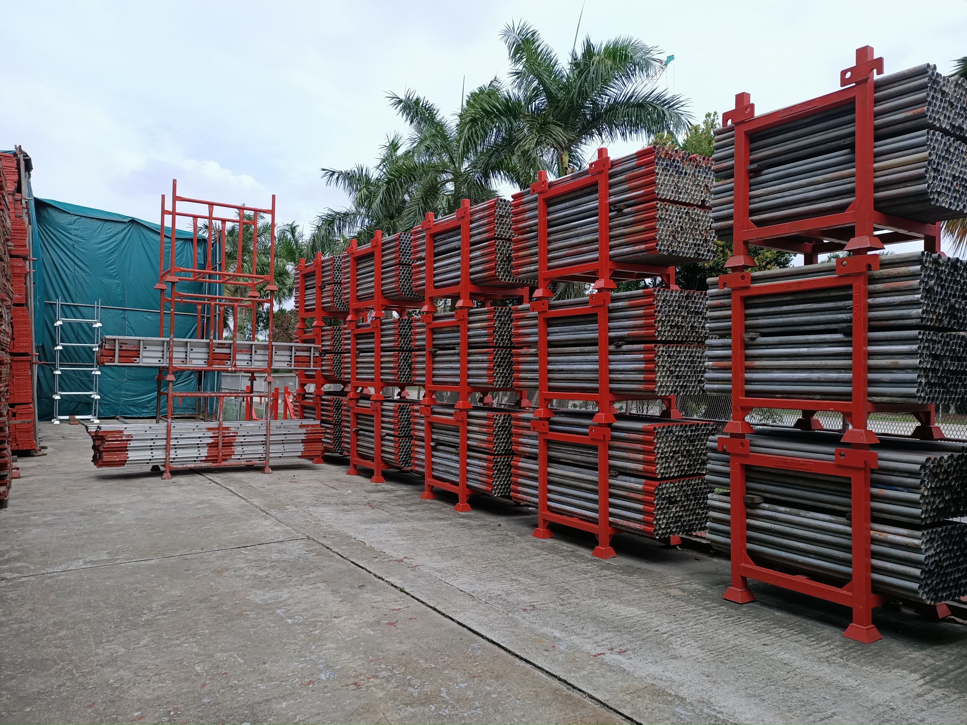 Tubular scaffold systems